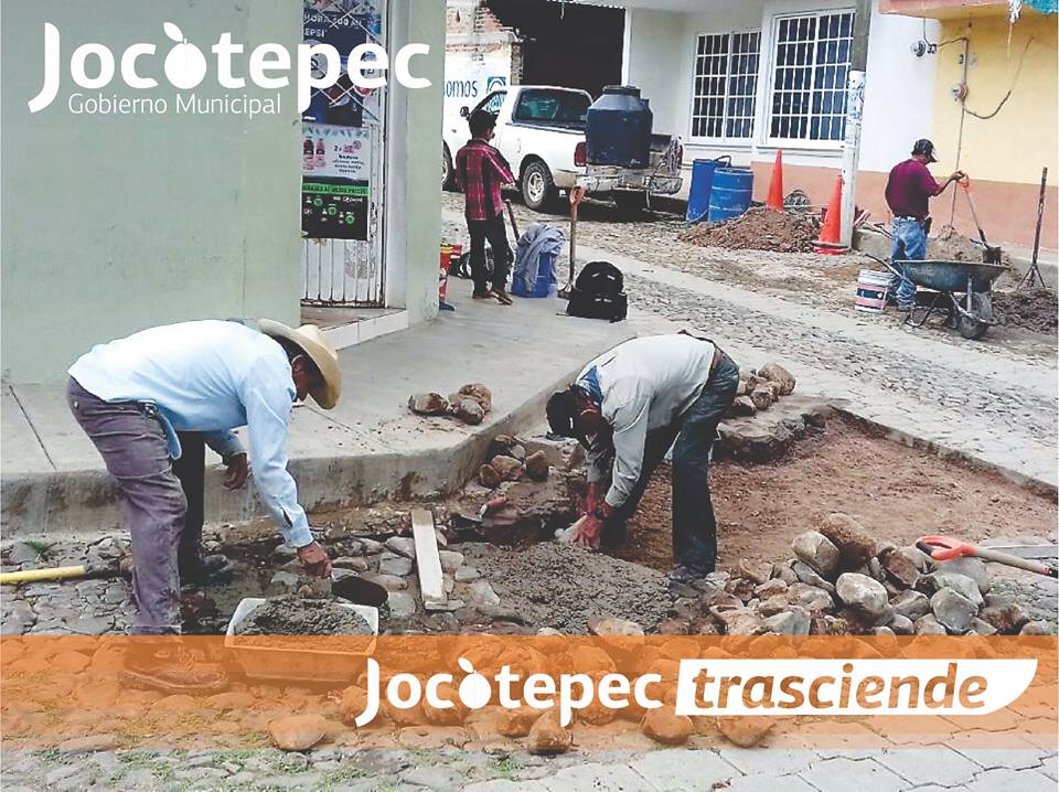 BACHEO EN CALLE ALDAMA,EN LAS TROJES