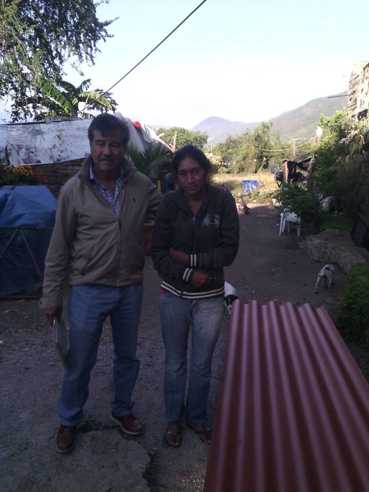 ENTREGA DE LÁMINAS,EN SAN JUAN COSALÁ.