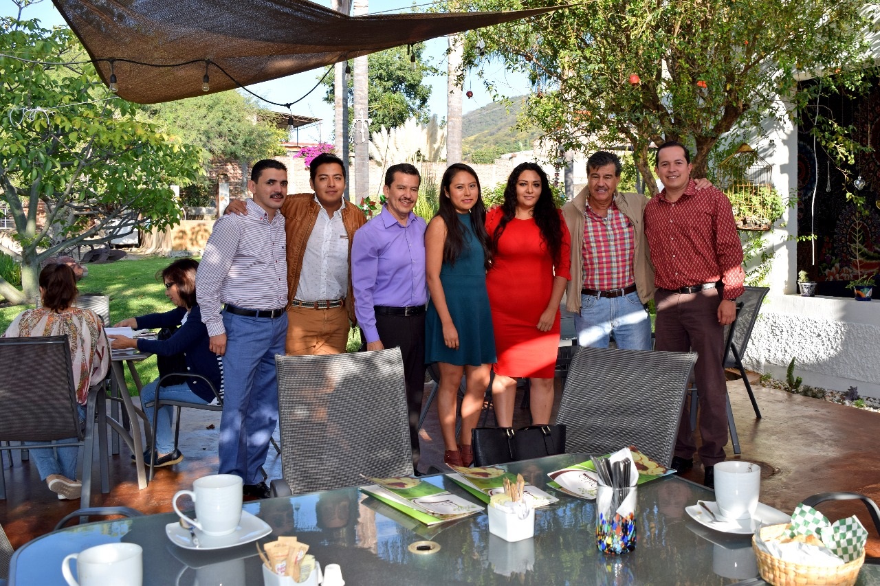 FELICIDADES A TODOS LOS MÉDICOS EN SU DÍA.