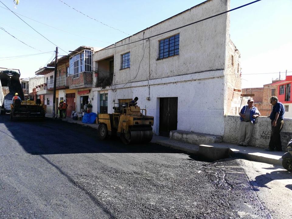 REENCARPETAN CALLE MORELOS,DE NIÑOS HEROES HASTA ZARAGOZA.