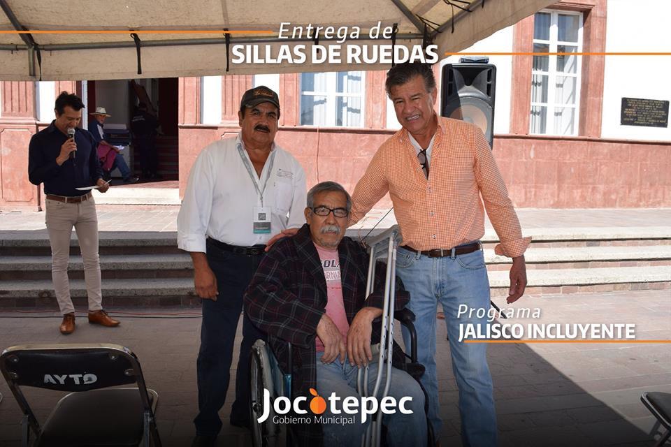 Entrega de 11 sillas de ruedas,totalmente gratuitas.