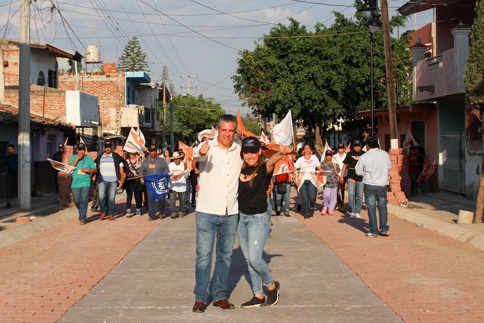 José Miguel Camino por el barrio de la Calabaza