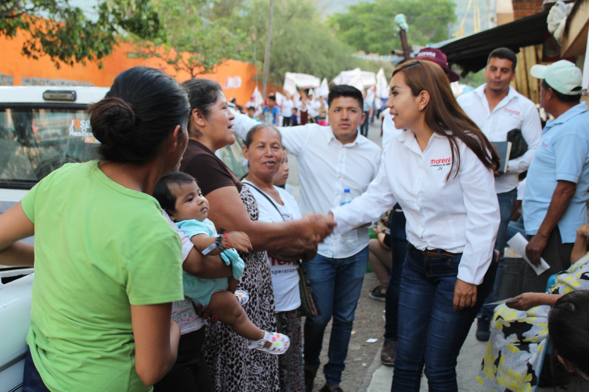 Julia valencia,visitando Chantepec