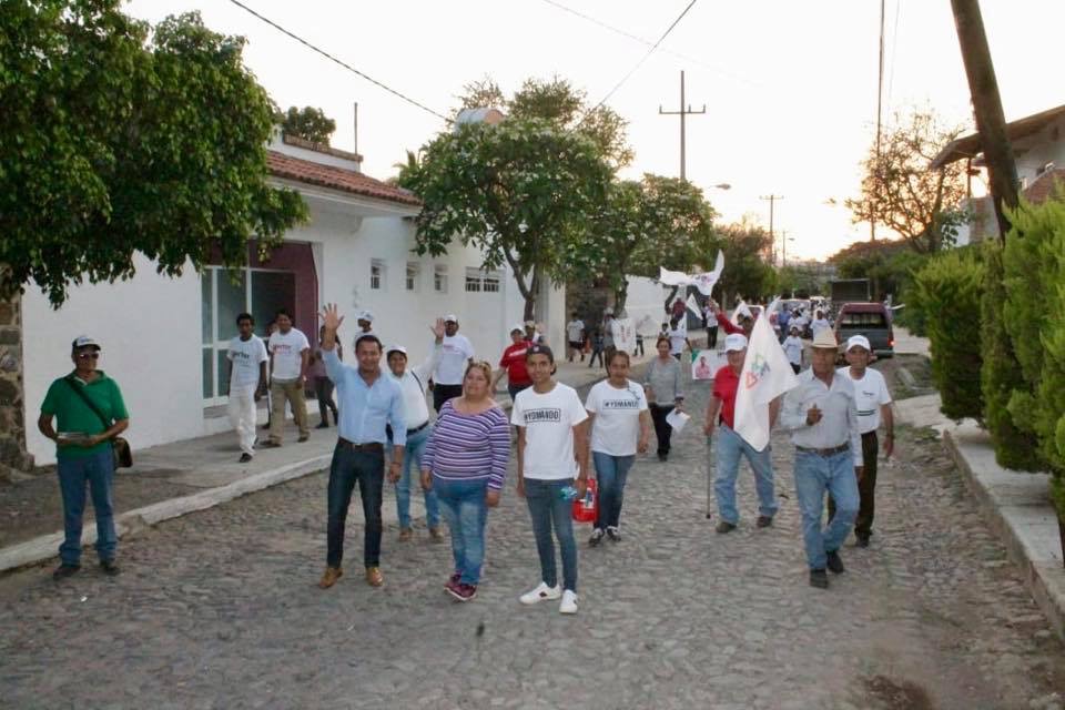 HÉCTOR HUERTA EN BARRIO LA VAQUITA
