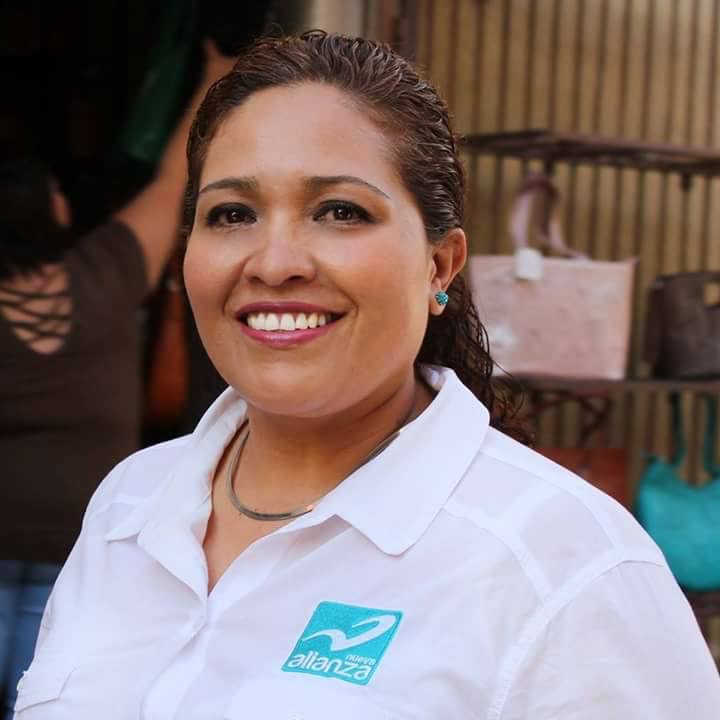 Martha Rosa Araiza candidata a gobernadora
