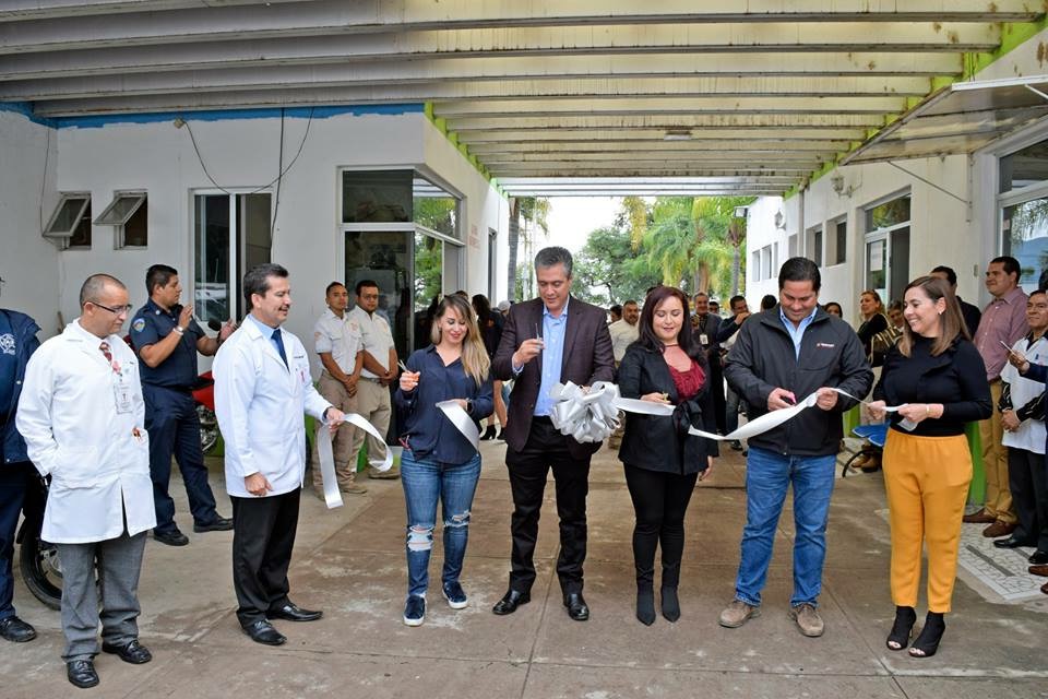 Inauguran en la unidad médica municipal,el laboratorio de análisis clínicos y el digitalizador de rayos equis