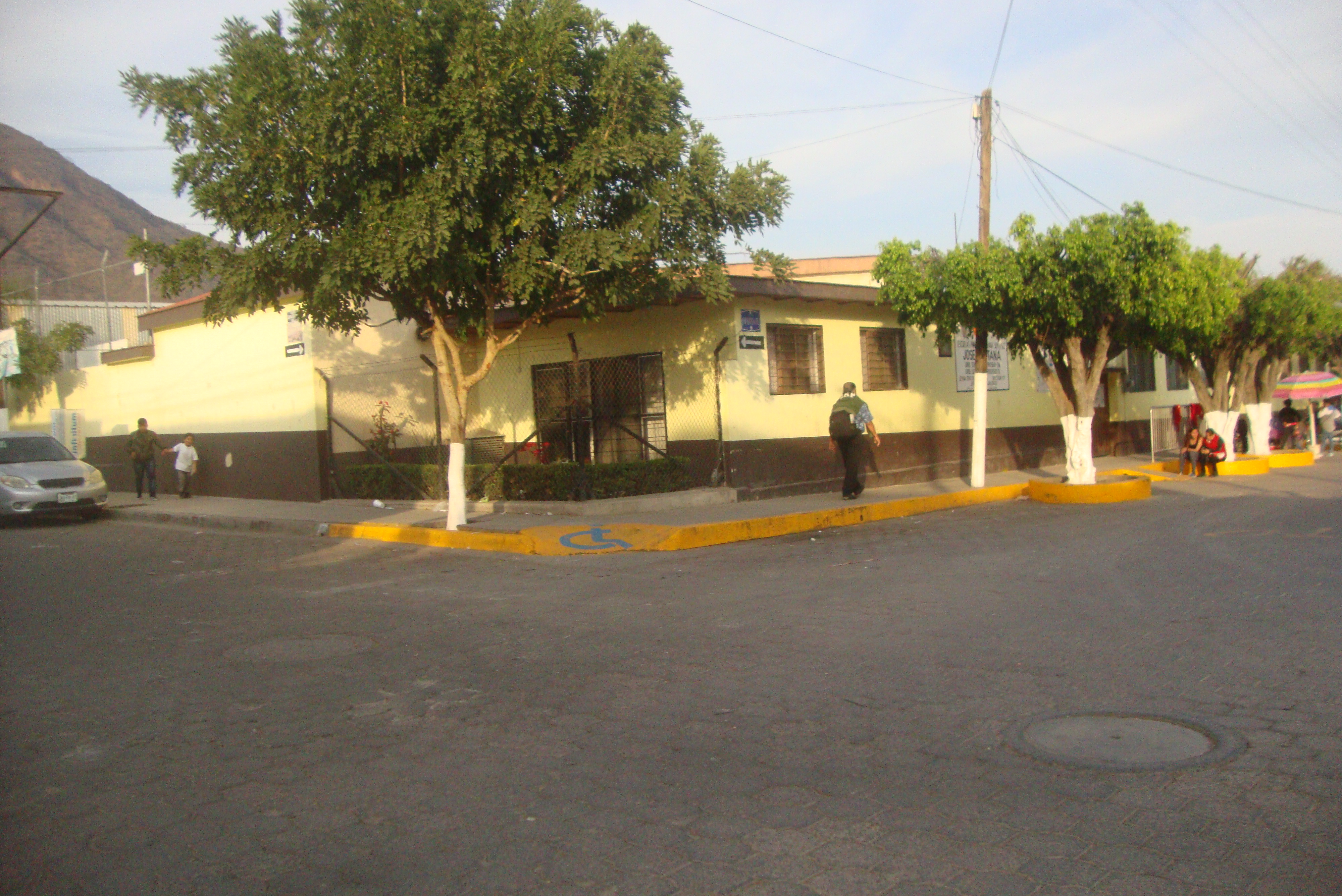 HISTORIAS DEL RECUERDO EL RASTRO